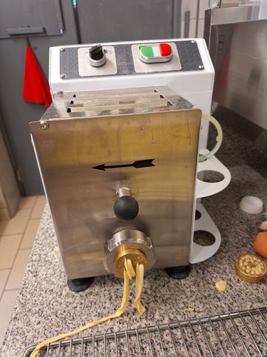 Machine pates domestique - pates, ou